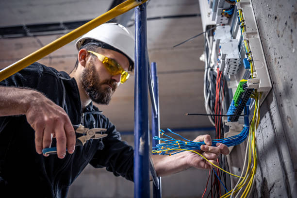 Best Emergency Electrical Repair  in Fremont, MI